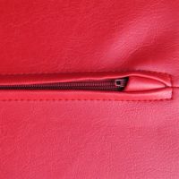 Kunstleder Lagerungsrolle Reißverschlss und Steppnähte