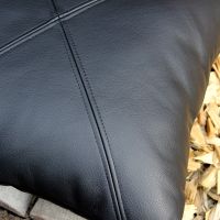 Klassische Steppnähte in Kreuzform