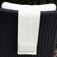 Das Gewicht ist in einem 12 cm breiten und 40 cm langen Lederstreifen eingearbeitet.